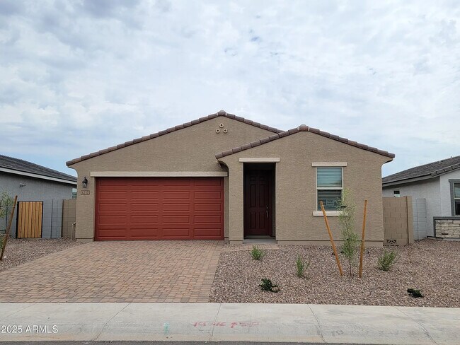 Building Photo - 4210 W Yolanda Ln
