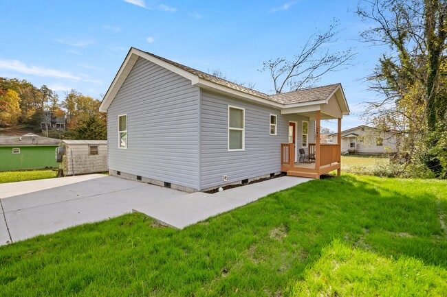 Photo - 24 Sawyer St House