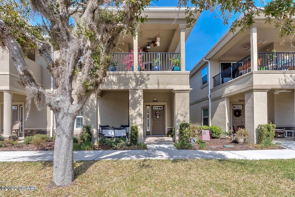 Primary Photo - 3451 Medici Blvd