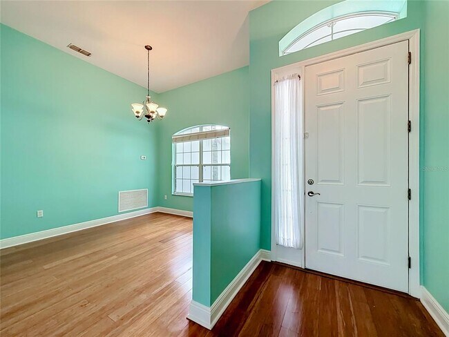 Foto del edificio - 2947 Majestic Isle Dr