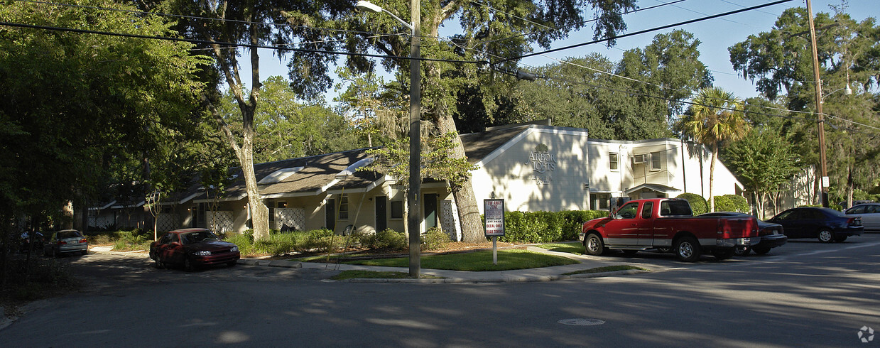 Primary Photo - Arbor Lofts