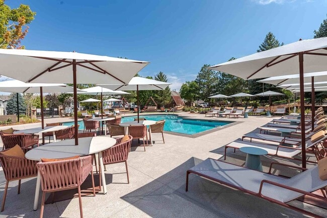 Building Photo - Palomino Park Resort