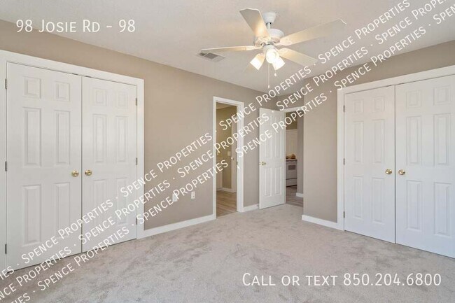 Foto del edificio - 98 Josie Rd