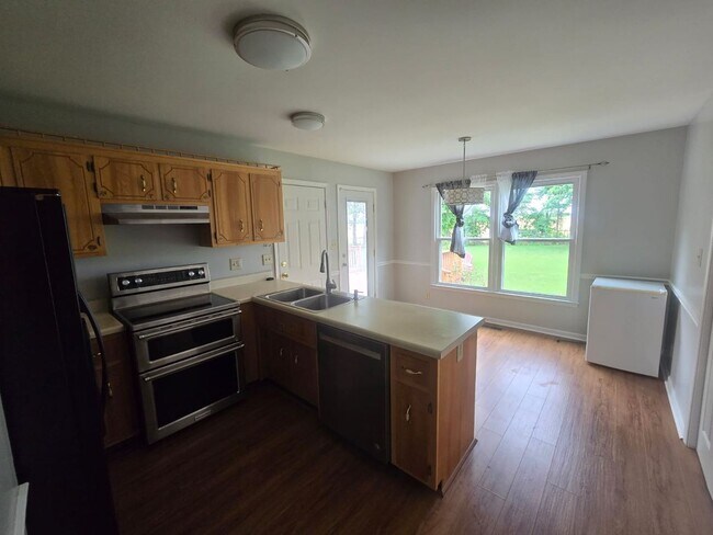 Foto del edificio - 1225 Cobblestone Ln