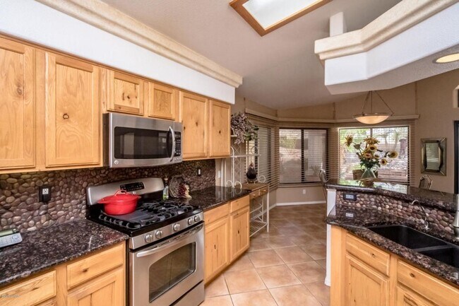 Foto del edificio - Furnished Home Summer Rental!  Avail. June...