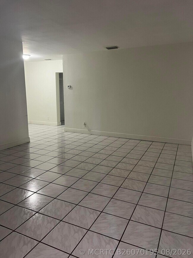 Foto del edificio - 2600 S Ocean Dr