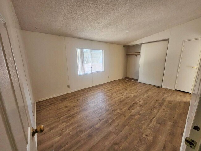 Foto del edificio - 3589 W Wells Rd