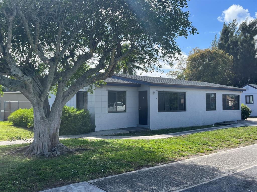 Foto principal - 302 SW 10th Ave