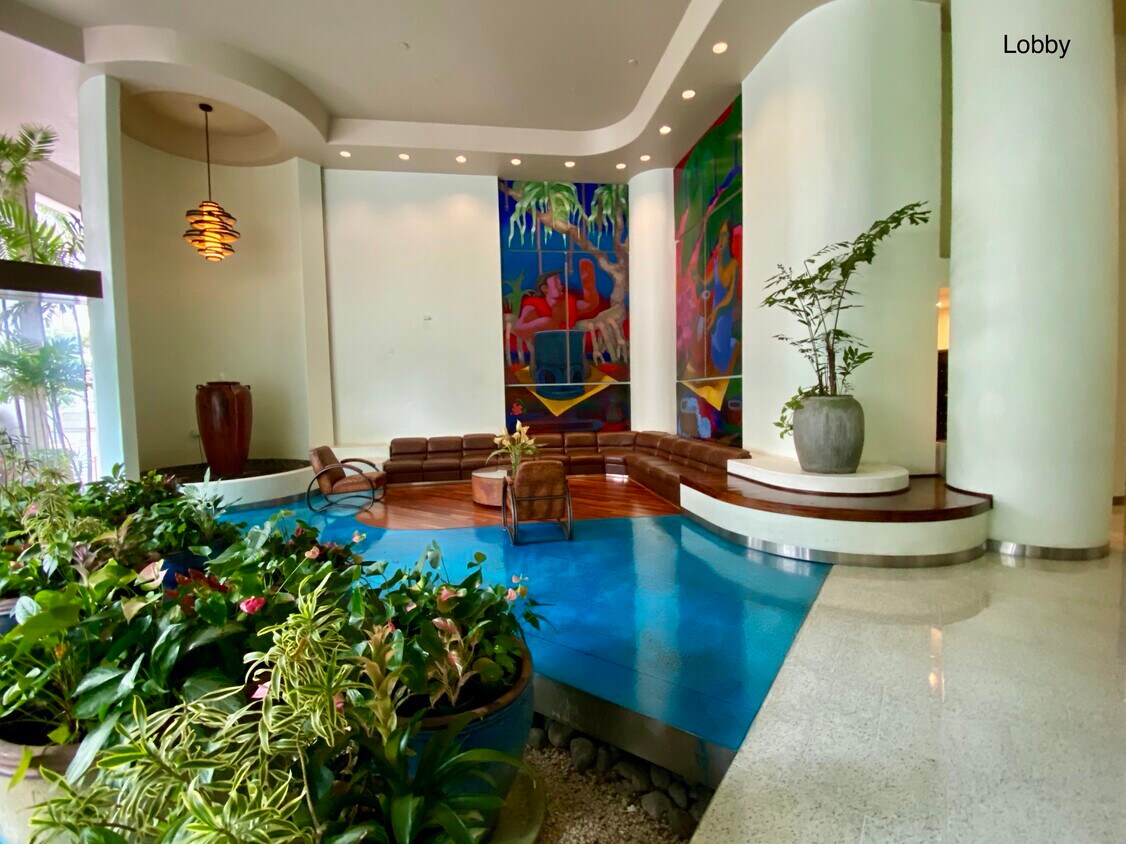 Lobby - 700 Richards St