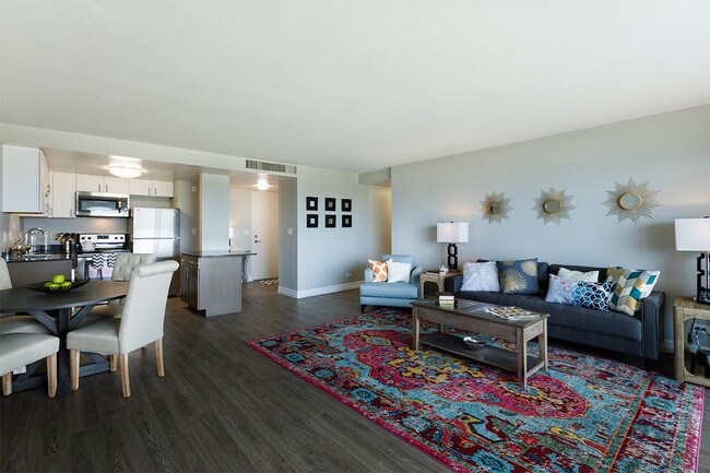 Jeffersonian Houze Free Parking Apartments Detroit Mi Building Photo Jeffersonian Houze Free Parking