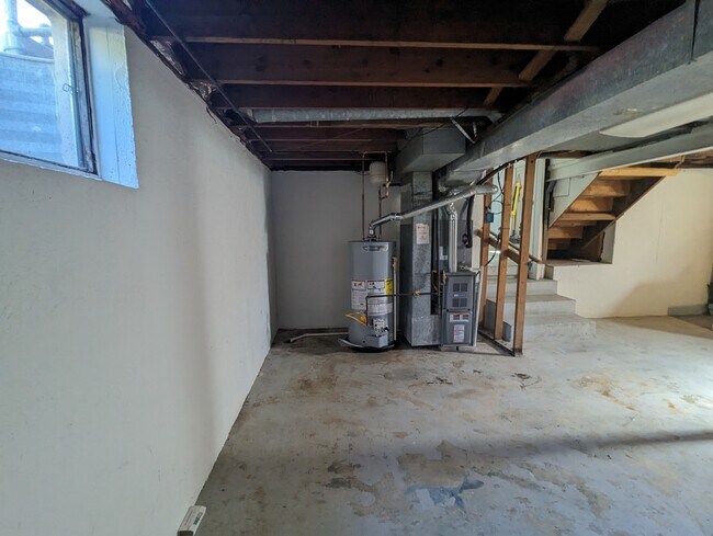 Building Photo - 3308 N McCoy St