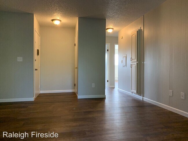 Foto del edificio - 5255-5319 SW Scholls Ferry Rd