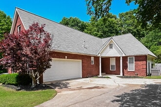 Building Photo - 388 Jasmine Dr