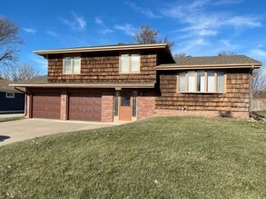 Building Photo - 9430 Taylor St