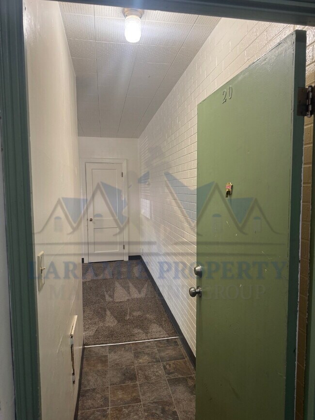Foto del edificio - 1 bed 1 bath apartment - Near Campus!