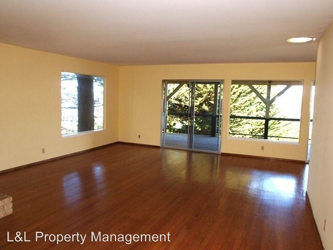 Foto del edificio - 86 Rodeo Ave