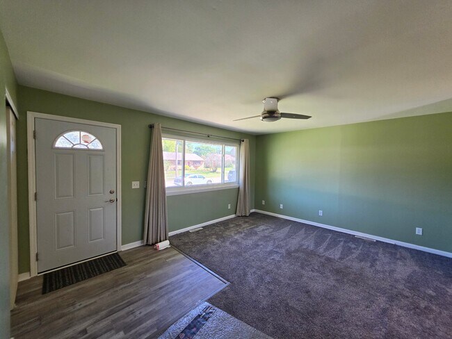 Building Photo - 4637 Clayton Dr