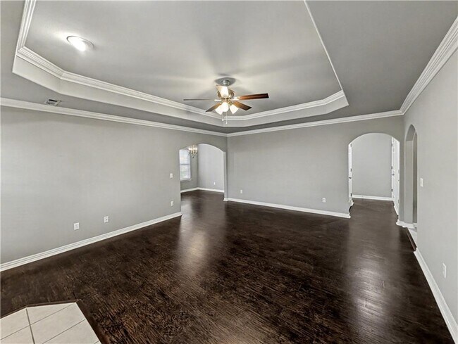 Building Photo - 3803 SW Carriageway Ave