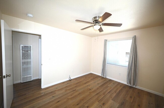 Building Photo - 92 N Willard Ave