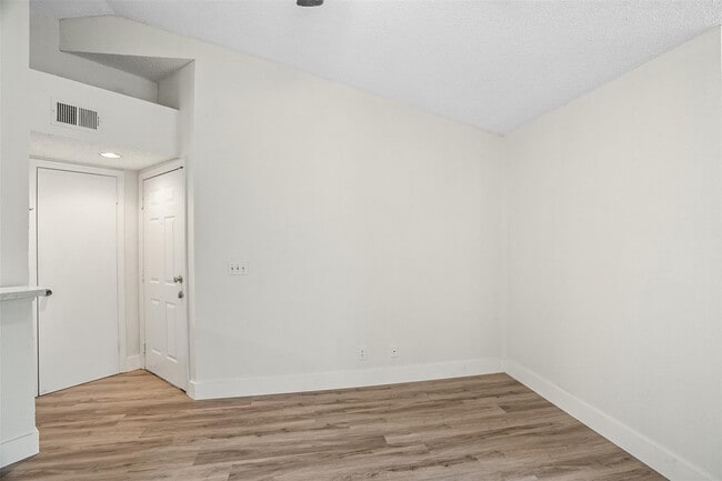 Foto del edificio - 12730 Vista Isles Dr