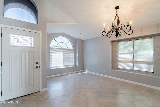 Building Photo - 3069 N 87th Way