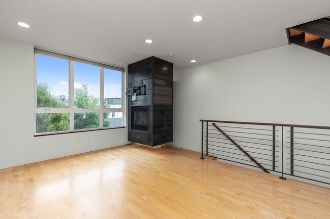 Foto del edificio - Stunning 3BR/2BA home in Seattle’s Magnolia Neighborhood