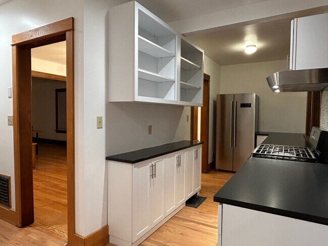 Foto del edificio - 226 S Albany St