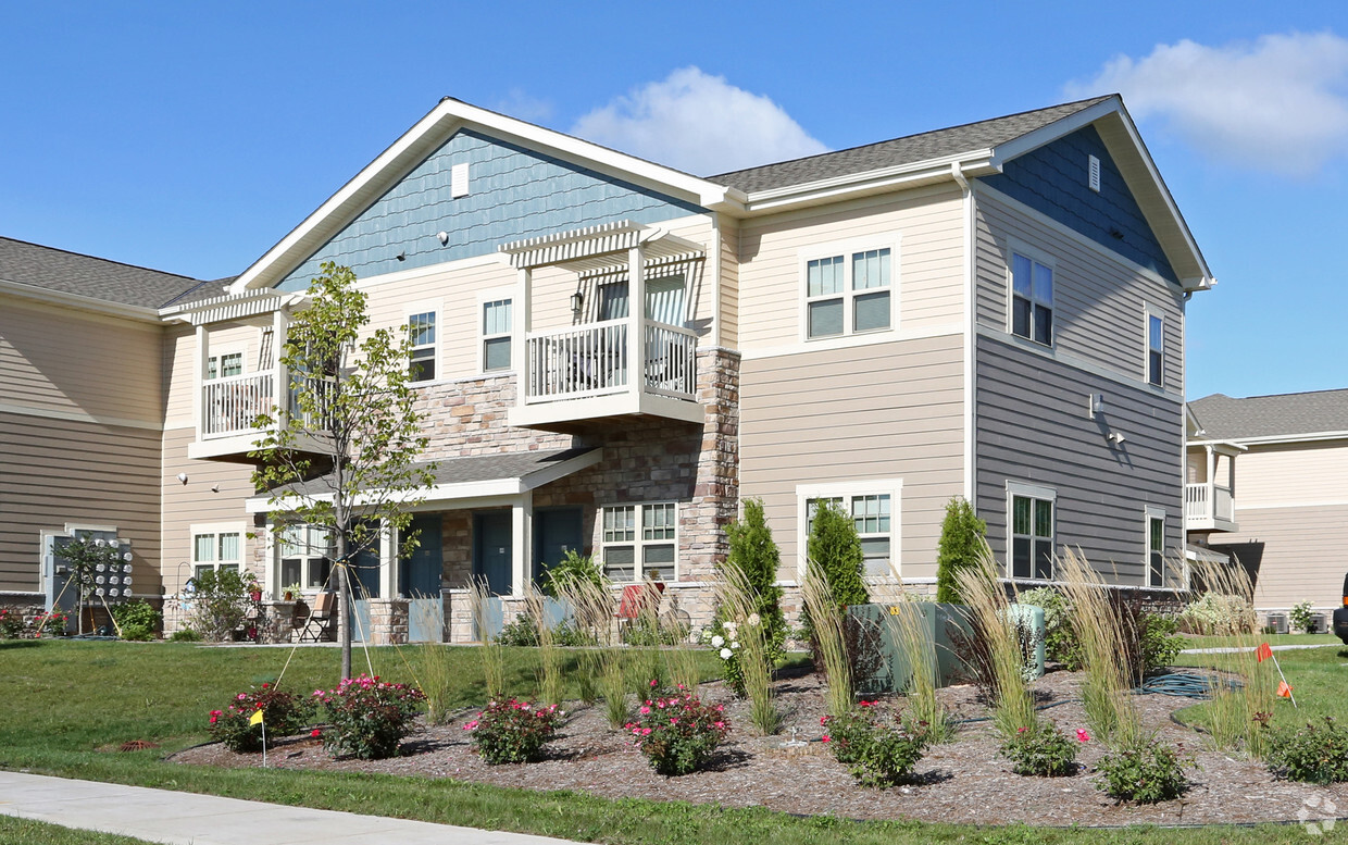 Exterior Facade - Clearwater Apartments