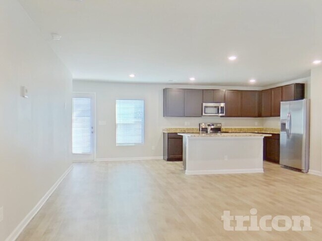 Foto del edificio - 1027 Summer Cypress Dr