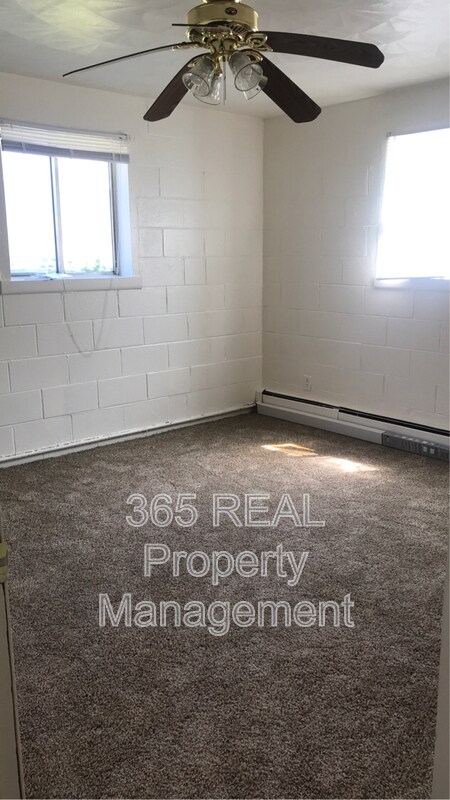 Foto del edificio - 1231 Pleasant Acres Dr