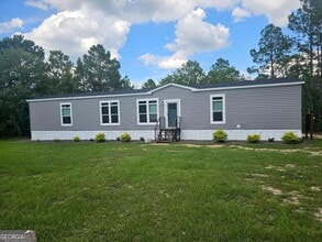 Building Photo - 147 McIntyre Rd