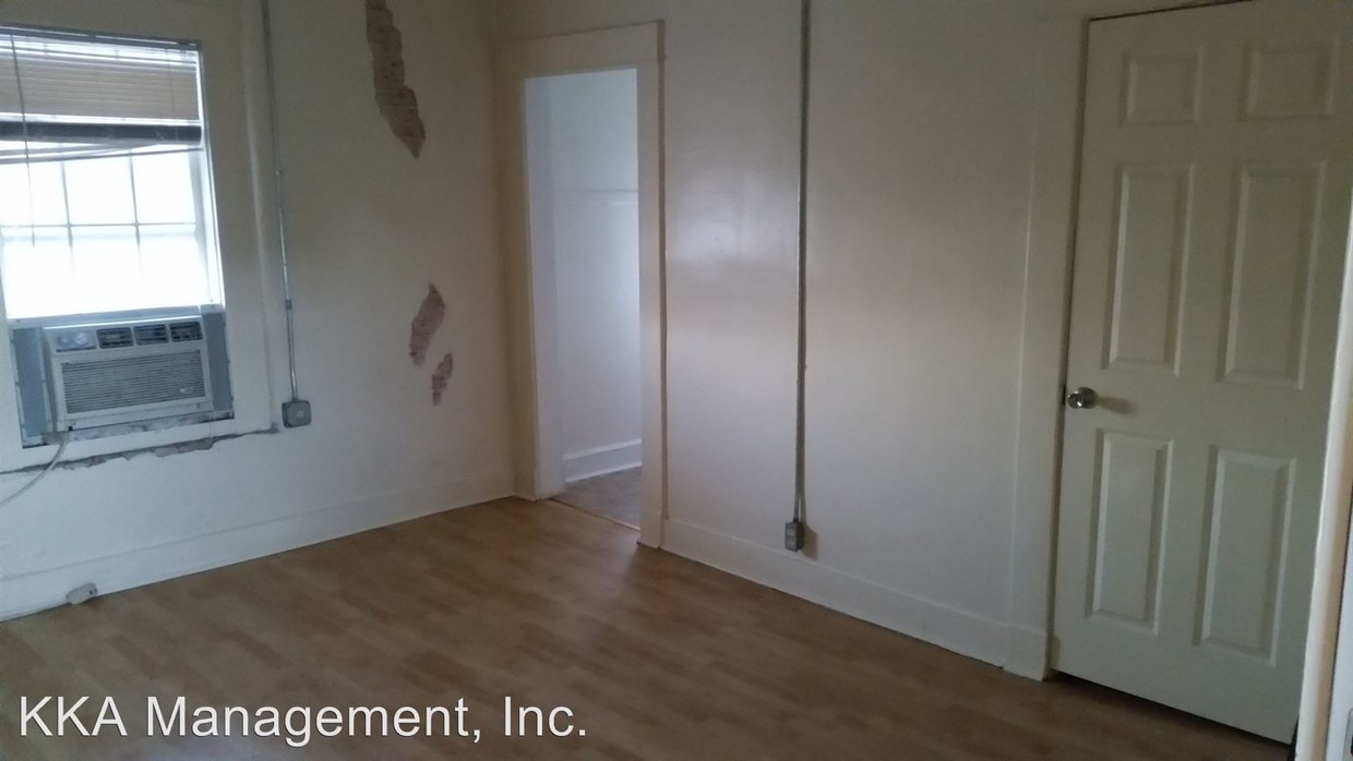 805 1/2 S Osage Ave, Bartlesville, OK 74003 Room for Rent in