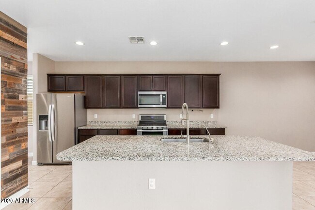 Foto del edificio - 29539 W Whitton Ave