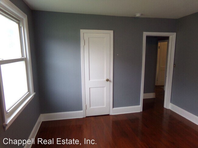 Foto del edificio - 2 br, 1 bath House - 301 Maple Lane