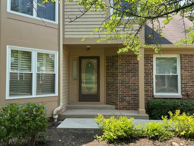 Building Photo - 2515 Live Oak Ln