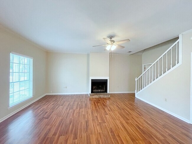 Building Photo - 3 Bedroom House In Shenandoah North