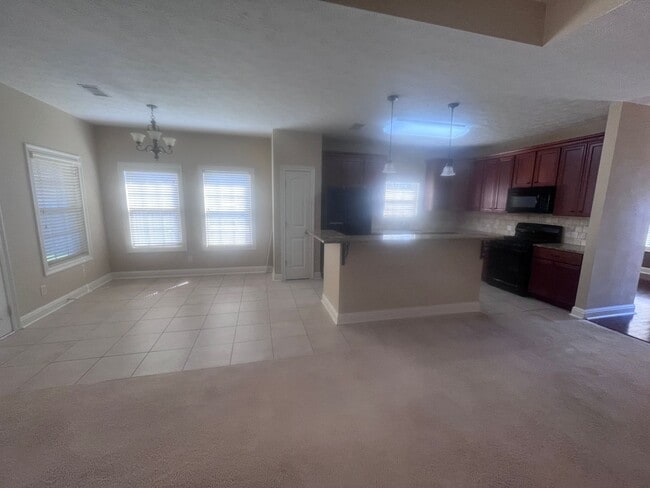 Building Photo - Great Location in Prattville