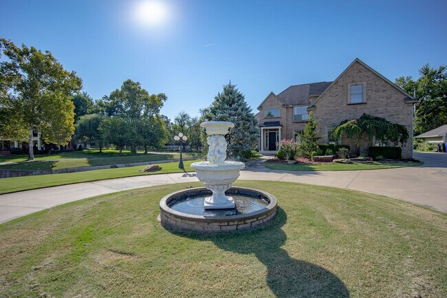 Building Photo - (5) Bed/(4.5) Bath + Study Avail NOW! Must-See Amenities!