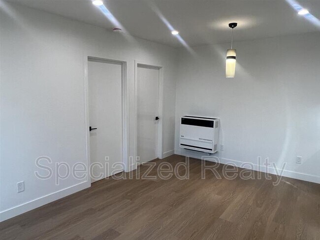 Foto del edificio - 624 Raleigh St