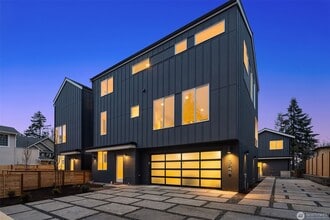 Building Photo - 13548 39th Ave NE
