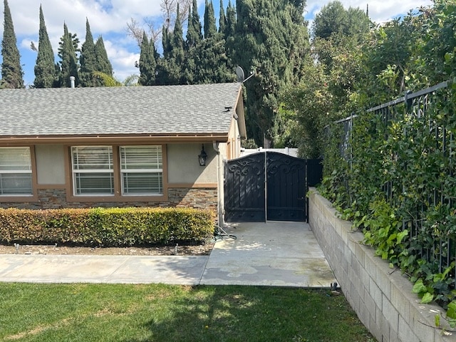 Building Photo - 1348 S Hidden Valley Dr