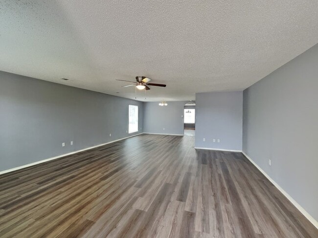 Building Photo - 12832 Dove Field Ln