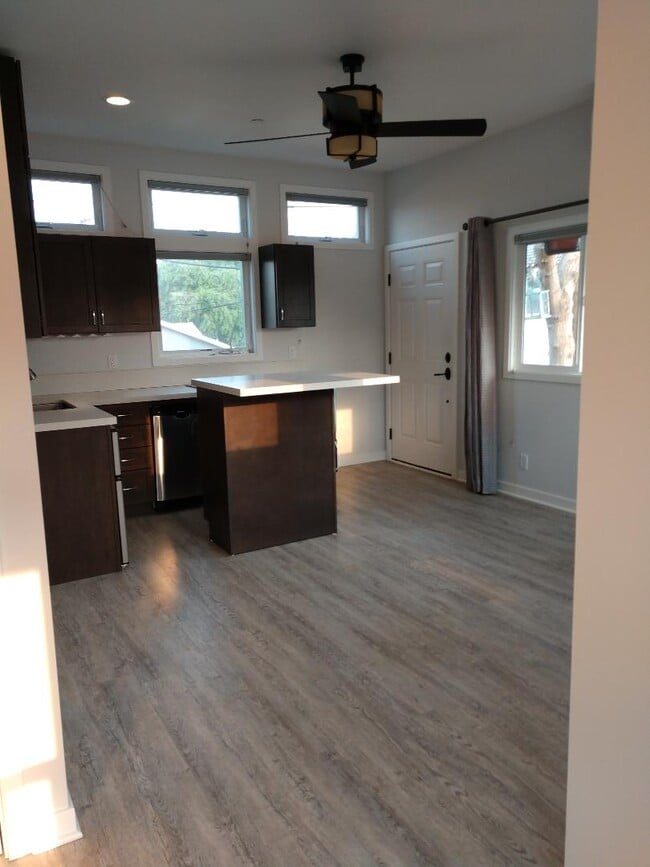 Kitchen - 3534 Wesley St