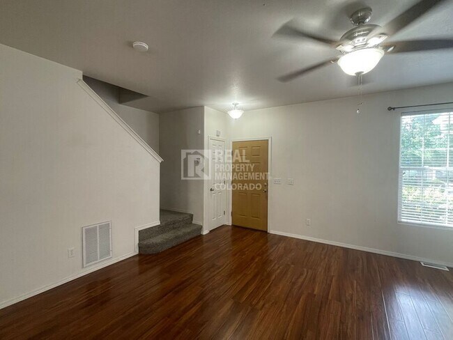 Building Photo - 10557 Wells Point