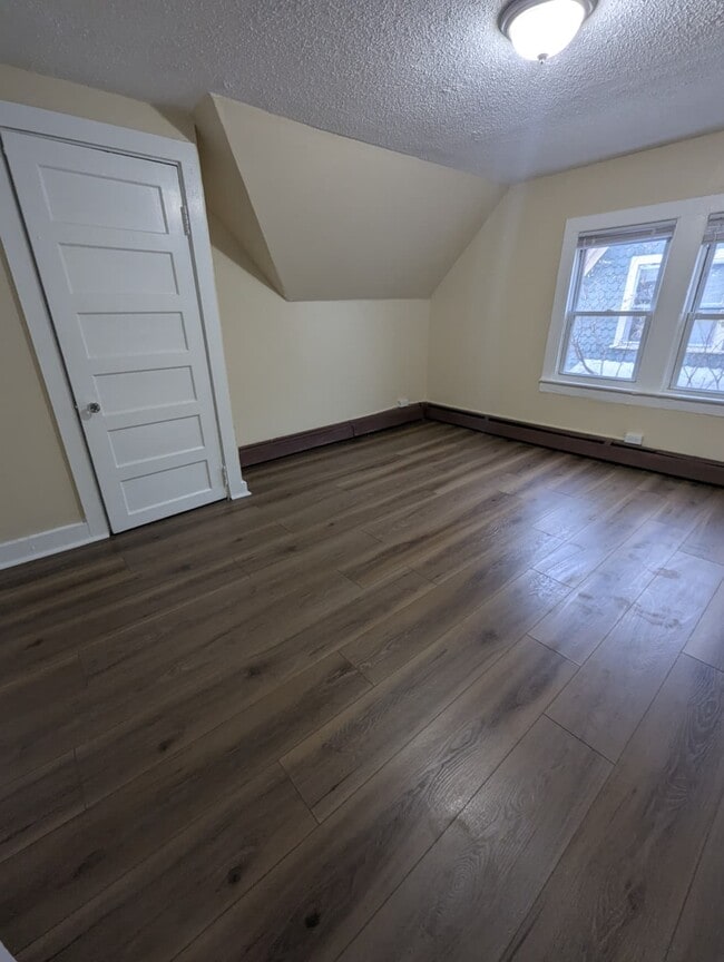 Building Photo - 478 Winthrop Ave