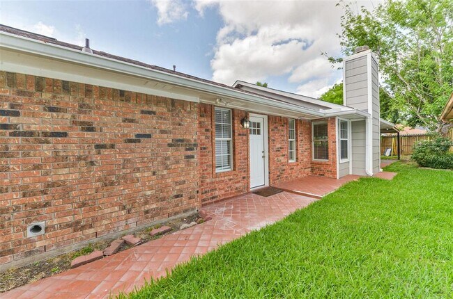 Building Photo - 11511 Highland Meadow Dr