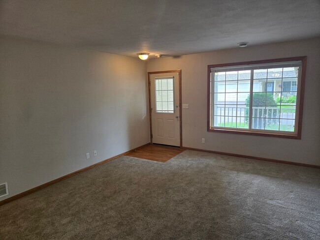 Building Photo - 13834 Flay Ave N
