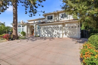 Building Photo - 1367 Ramon Dr