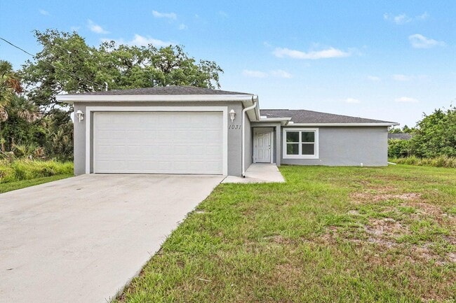 Building Photo - 1031 S Bronze Ct