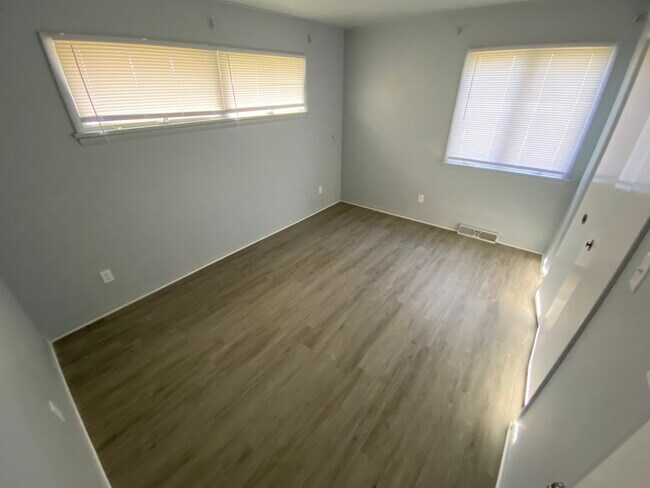 Foto del edificio - 1010 S 26th St